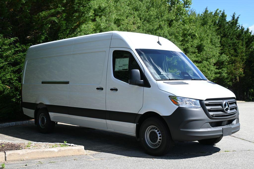 new 2025 Mercedes-Benz Sprinter 2500 car, priced at $65,462
