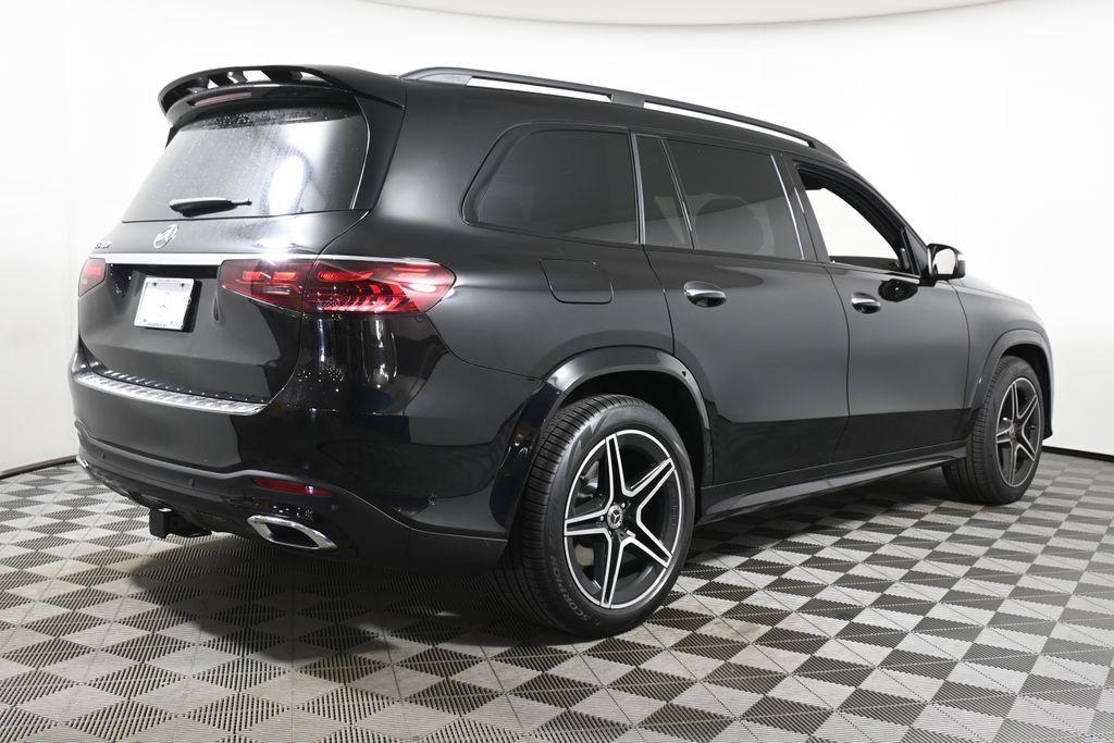 new 2025 Mercedes-Benz GLS 450 car, priced at $124,600