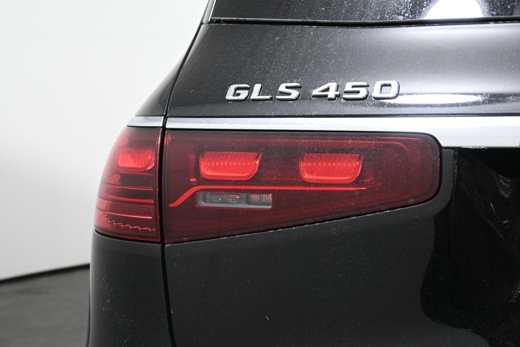 new 2025 Mercedes-Benz GLS 450 car, priced at $124,600