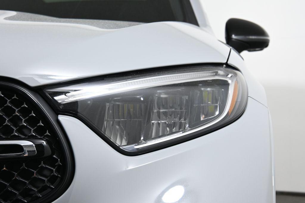 new 2025 Mercedes-Benz GLC 350e car, priced at $74,470