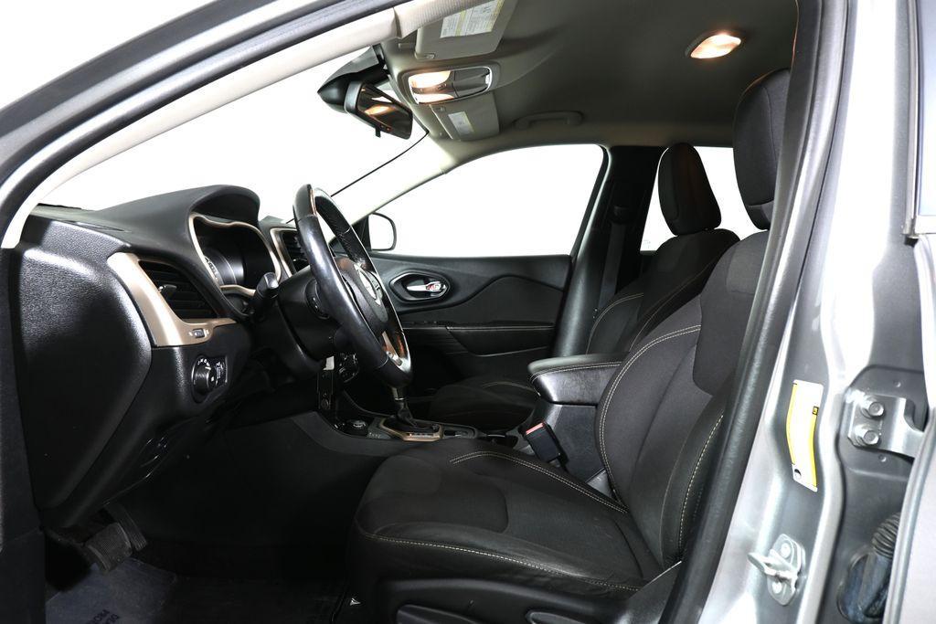used 2016 Jeep Cherokee car, priced at $10,000