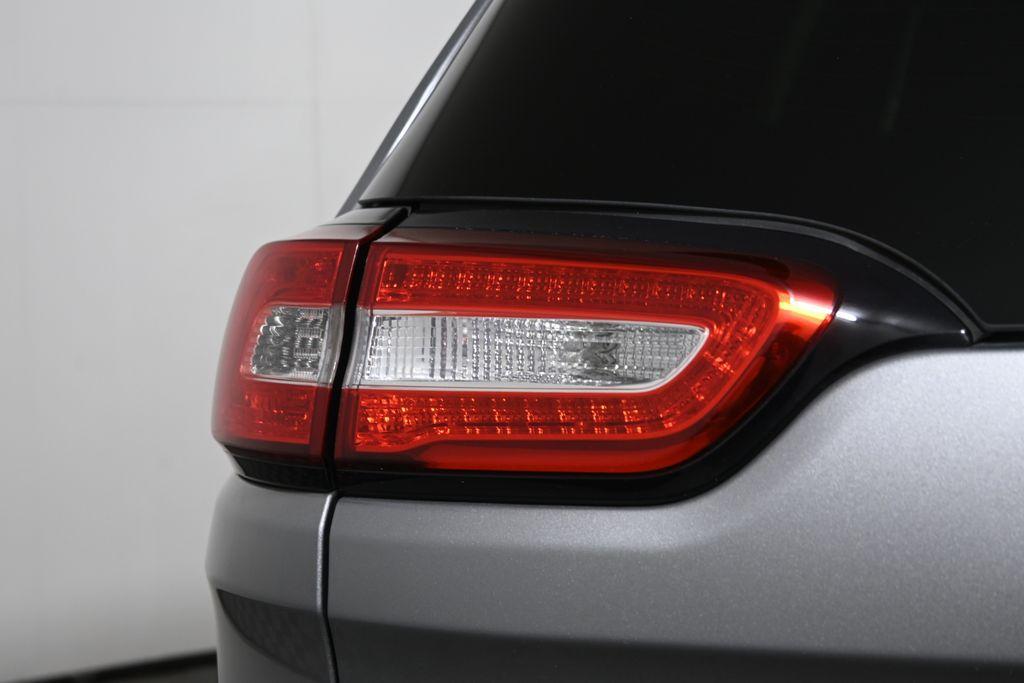 used 2016 Jeep Cherokee car, priced at $10,000