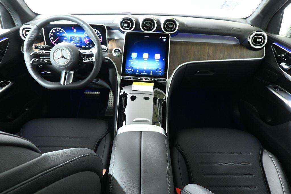 new 2025 Mercedes-Benz GLC 300 car, priced at $58,350