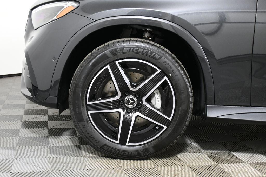 new 2025 Mercedes-Benz GLC 300 car, priced at $58,350