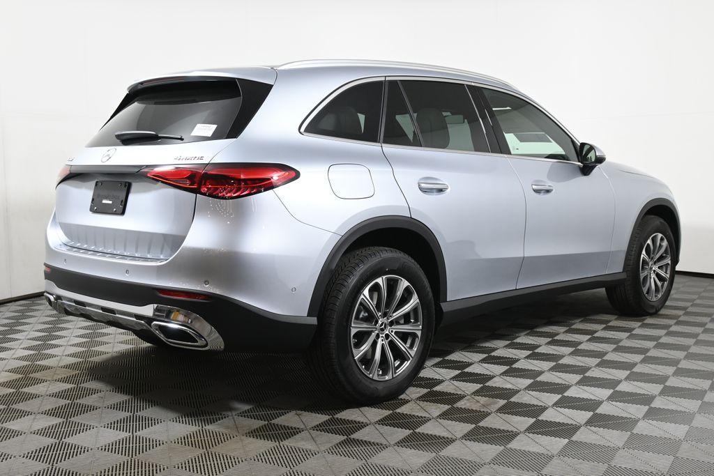 new 2025 Mercedes-Benz GLC 300 car, priced at $57,320