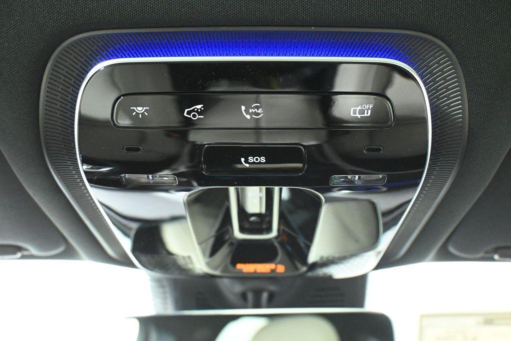 new 2025 Mercedes-Benz GLC 300 car, priced at $57,320
