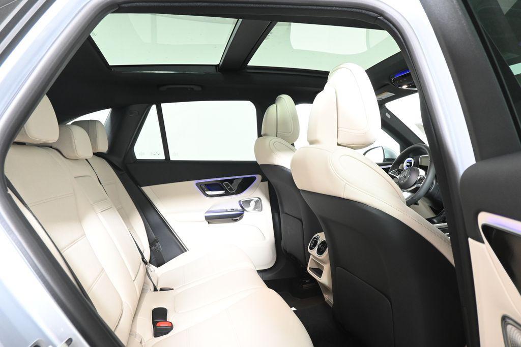 new 2025 Mercedes-Benz GLC 300 car, priced at $57,320