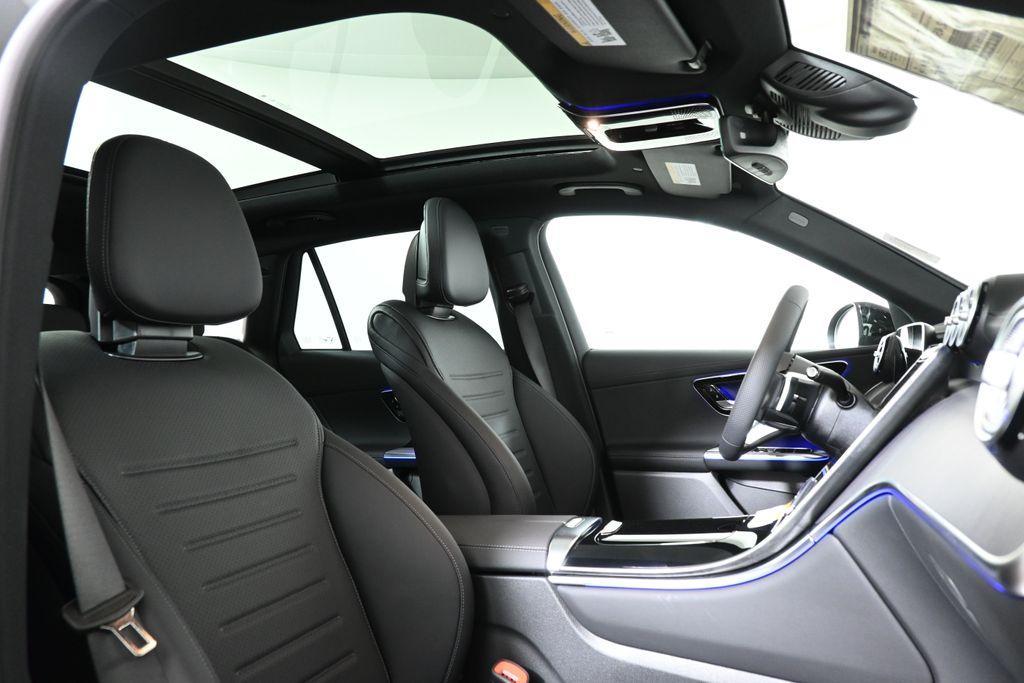 new 2025 Mercedes-Benz GLC 300 car, priced at $61,845