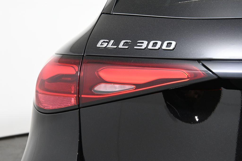 new 2025 Mercedes-Benz GLC 300 car, priced at $61,845