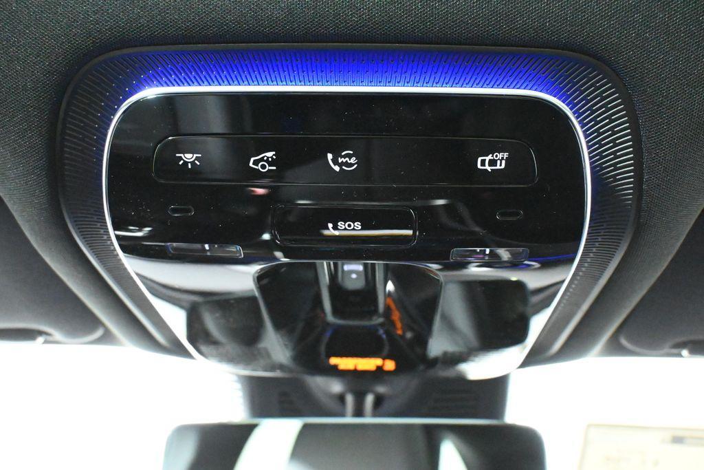 new 2025 Mercedes-Benz GLC 300 car, priced at $61,845