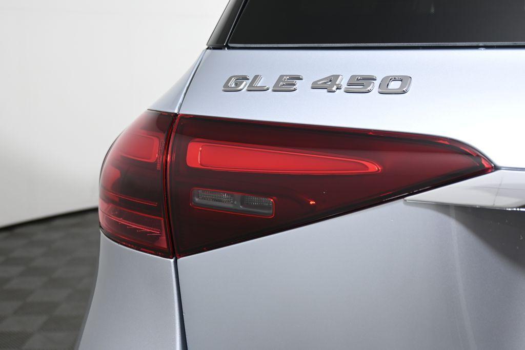 new 2026 Mercedes-Benz GLE 450 car, priced at $79,430