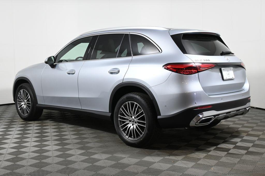 new 2025 Mercedes-Benz GLC 300 car, priced at $57,735