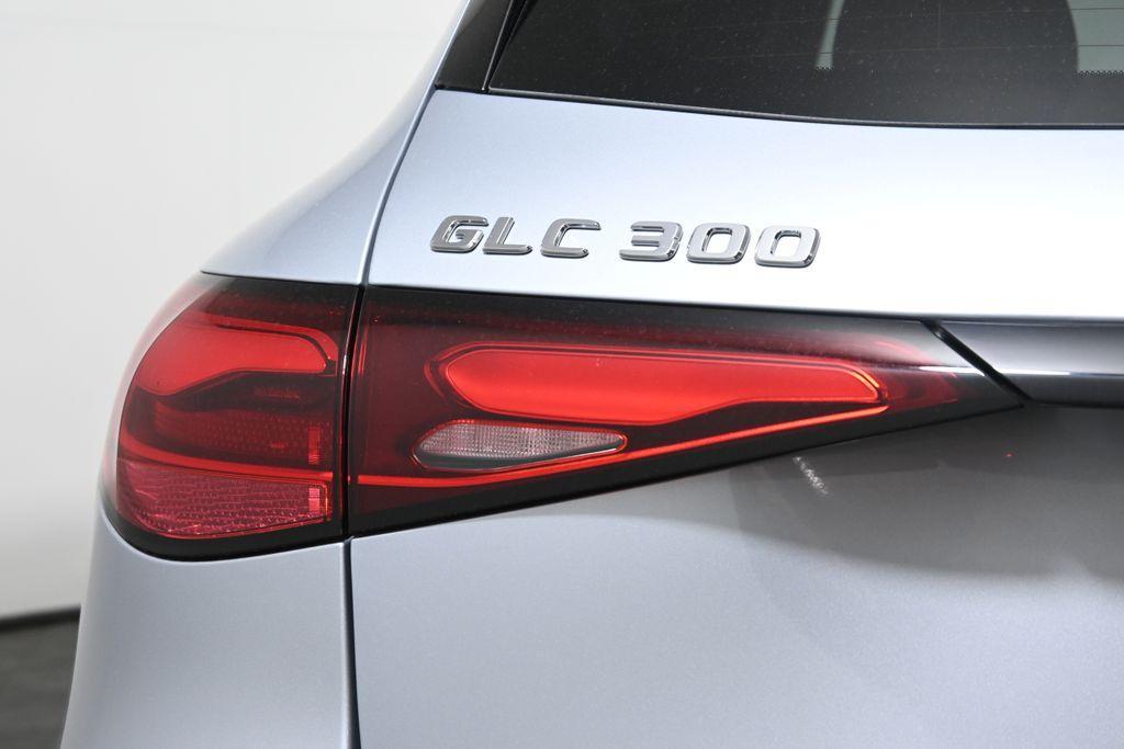 new 2025 Mercedes-Benz GLC 300 car, priced at $57,735