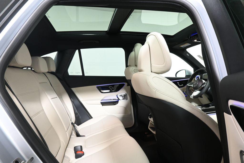 new 2025 Mercedes-Benz GLC 300 car, priced at $57,735