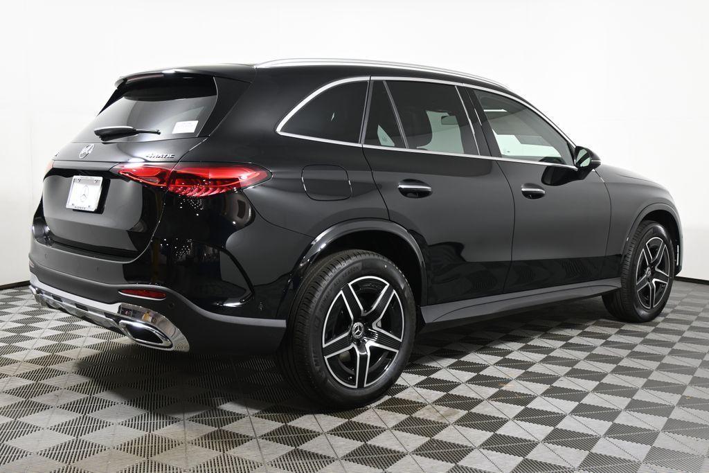 new 2026 Mercedes-Benz GLC 300 car, priced at $58,035