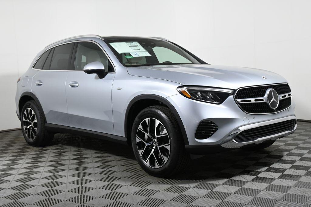 new 2025 Mercedes-Benz GLC 350e car, priced at $67,800