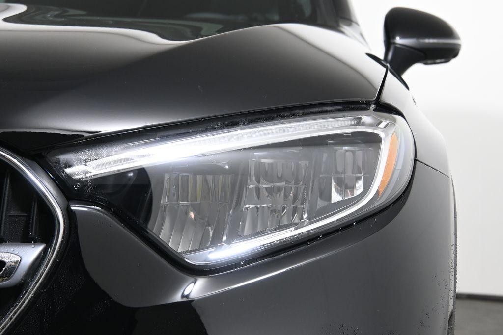 new 2026 Mercedes-Benz GLC 300 car, priced at $57,585