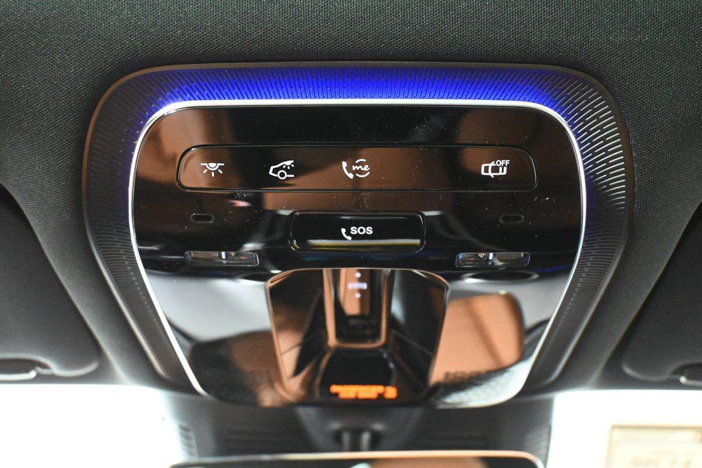 new 2025 Mercedes-Benz GLC 350e car, priced at $65,570