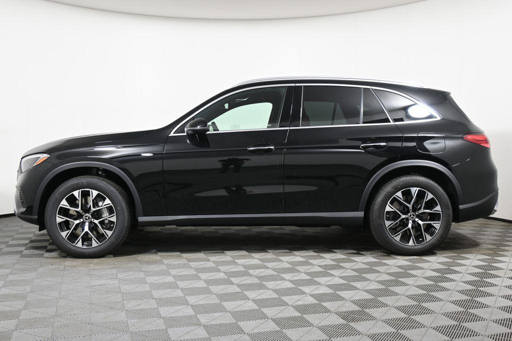new 2025 Mercedes-Benz GLC 350e car, priced at $65,570