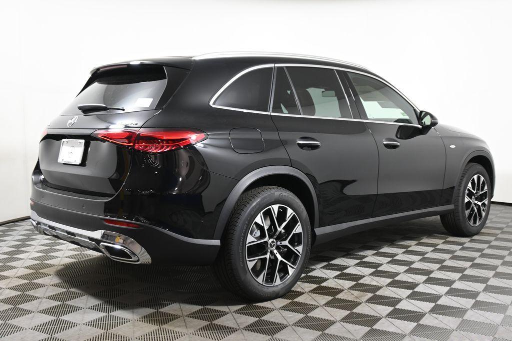 new 2025 Mercedes-Benz GLC 350e car, priced at $65,570