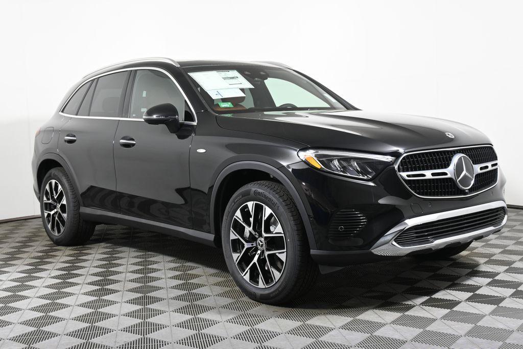 new 2025 Mercedes-Benz GLC 350e car, priced at $65,570