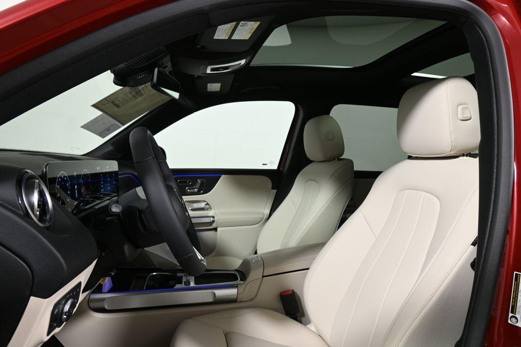 new 2026 Mercedes-Benz GLB 250 car, priced at $53,960