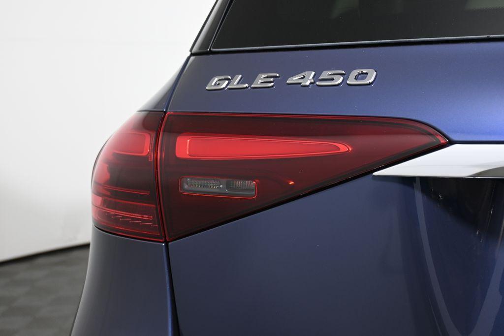 new 2026 Mercedes-Benz GLE 450 car, priced at $82,580