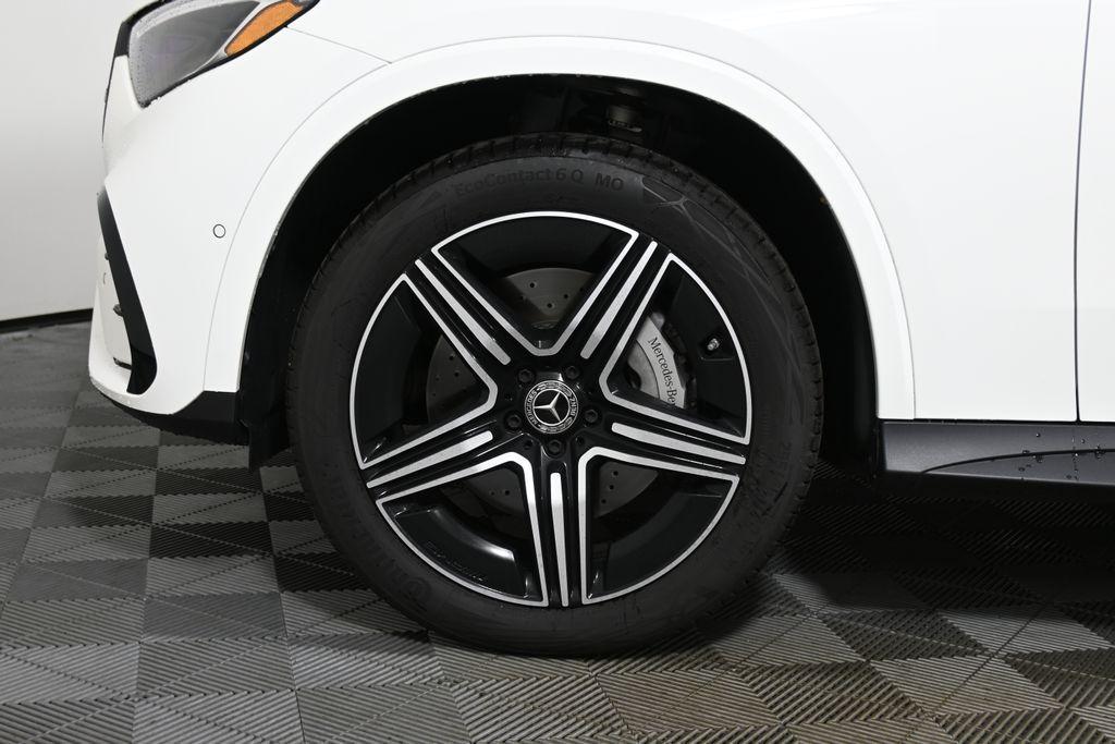used 2025 Mercedes-Benz GLC 300 car, priced at $57,895