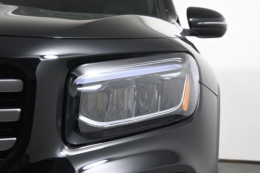 new 2026 Mercedes-Benz GLB 250 car, priced at $50,305