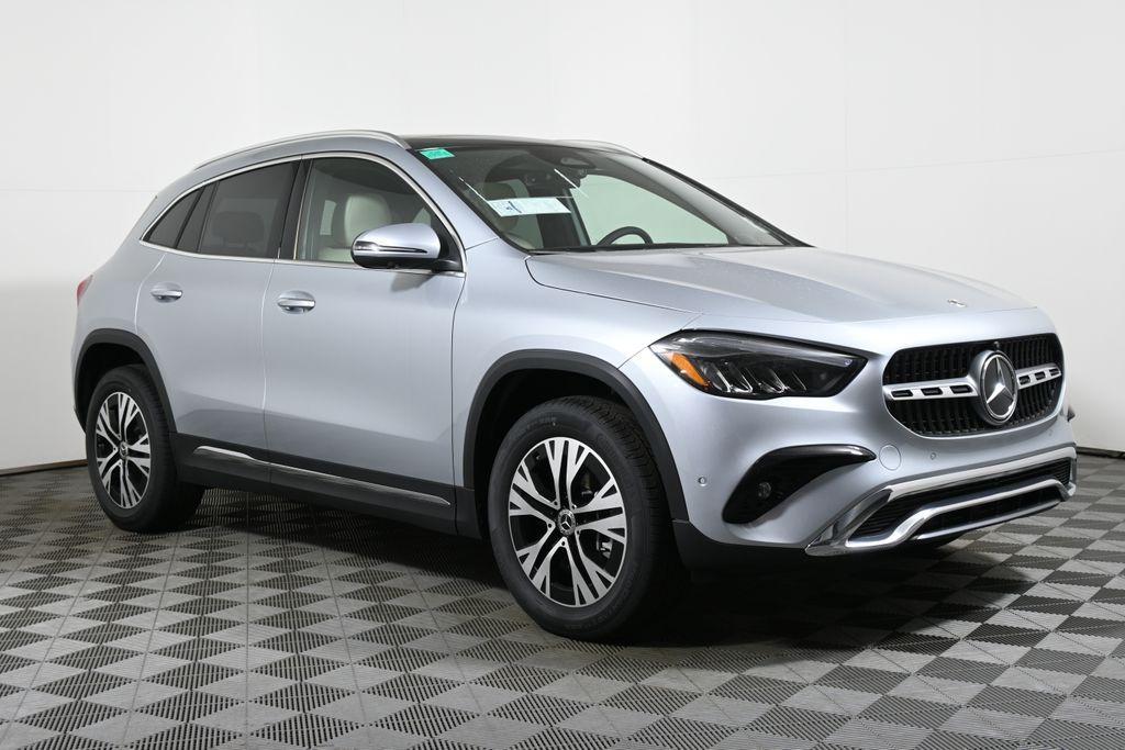 new 2025 Mercedes-Benz GLA 250 car, priced at $52,635