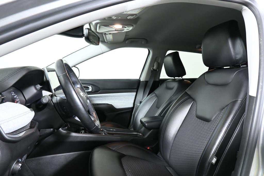 used 2022 Jeep Compass car, priced at $20,695