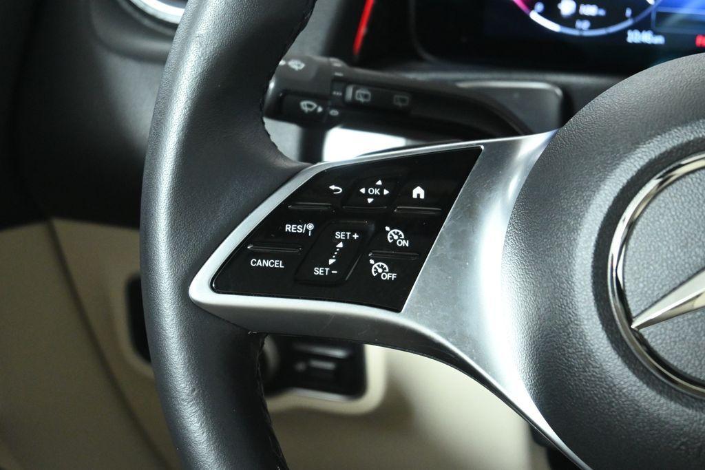 used 2025 Mercedes-Benz GLB 250 car, priced at $43,995