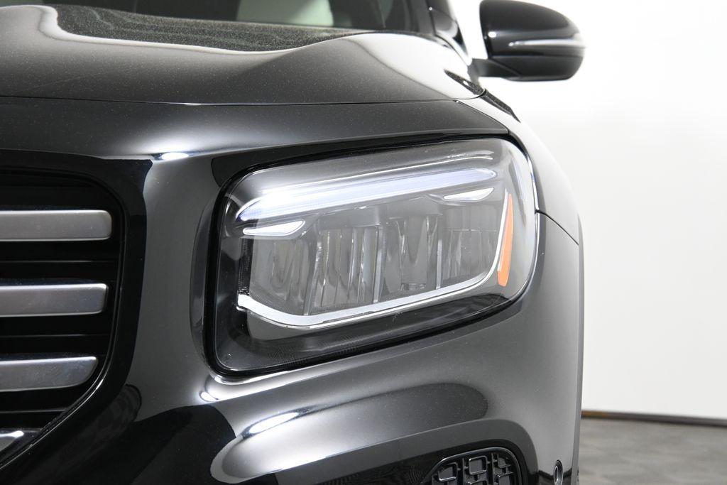 used 2025 Mercedes-Benz GLB 250 car, priced at $43,995
