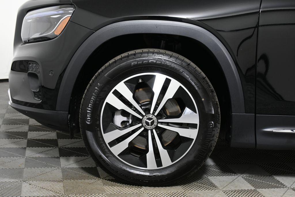 used 2025 Mercedes-Benz GLB 250 car, priced at $43,995
