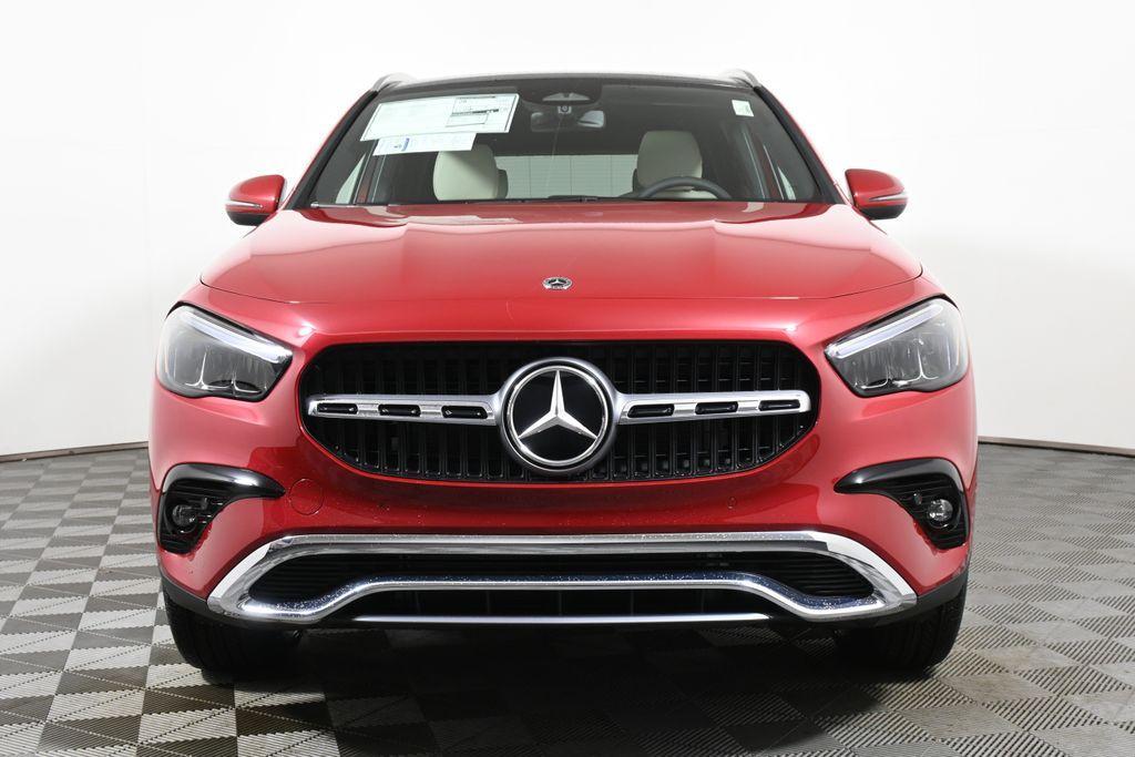 new 2025 Mercedes-Benz GLA 250 car, priced at $52,540