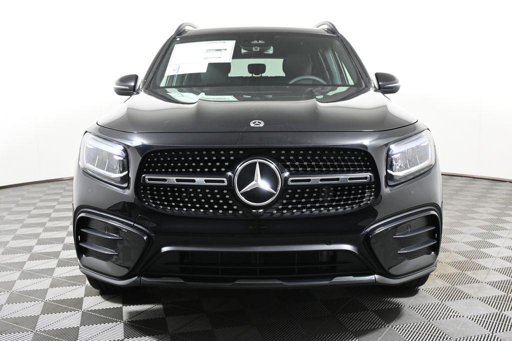 new 2025 Mercedes-Benz GLB 250 car, priced at $55,870