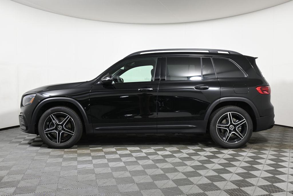 new 2025 Mercedes-Benz GLB 250 car, priced at $55,870