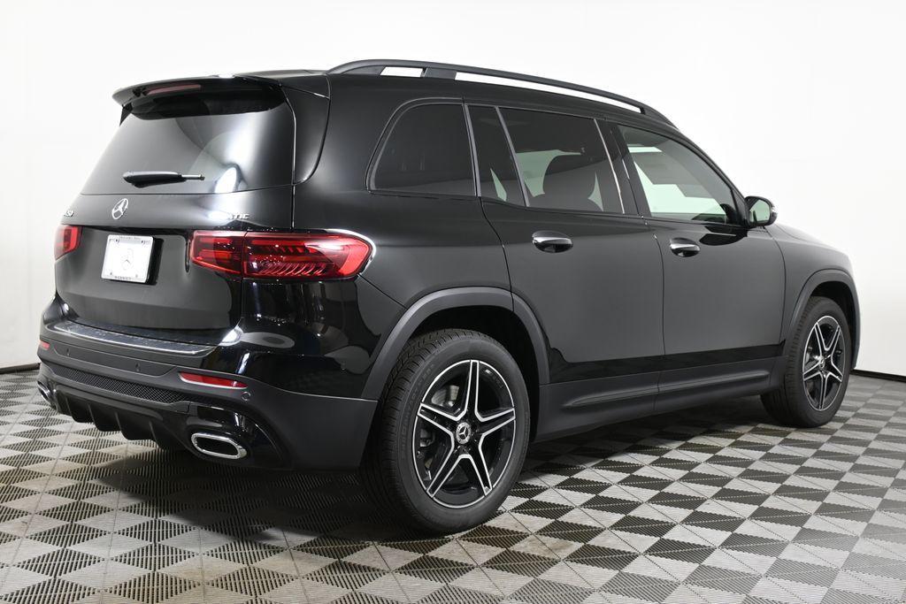 new 2025 Mercedes-Benz GLB 250 car, priced at $55,870