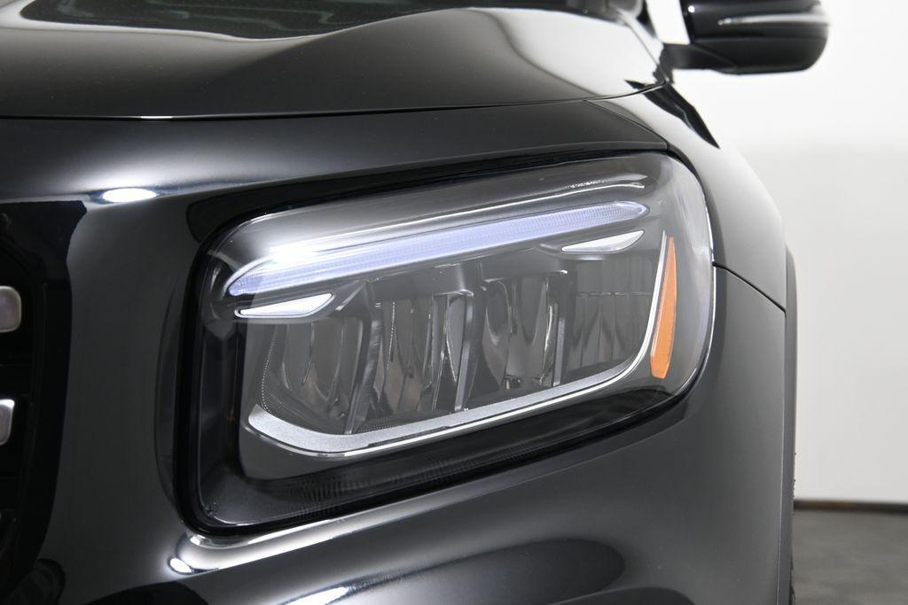 new 2026 Mercedes-Benz GLB 250 car, priced at $51,930