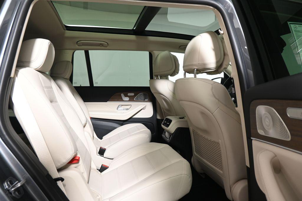 new 2026 Mercedes-Benz GLS 450 car, priced at $101,215