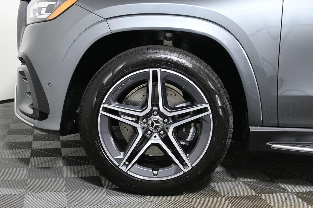 new 2026 Mercedes-Benz GLS 450 car, priced at $101,215