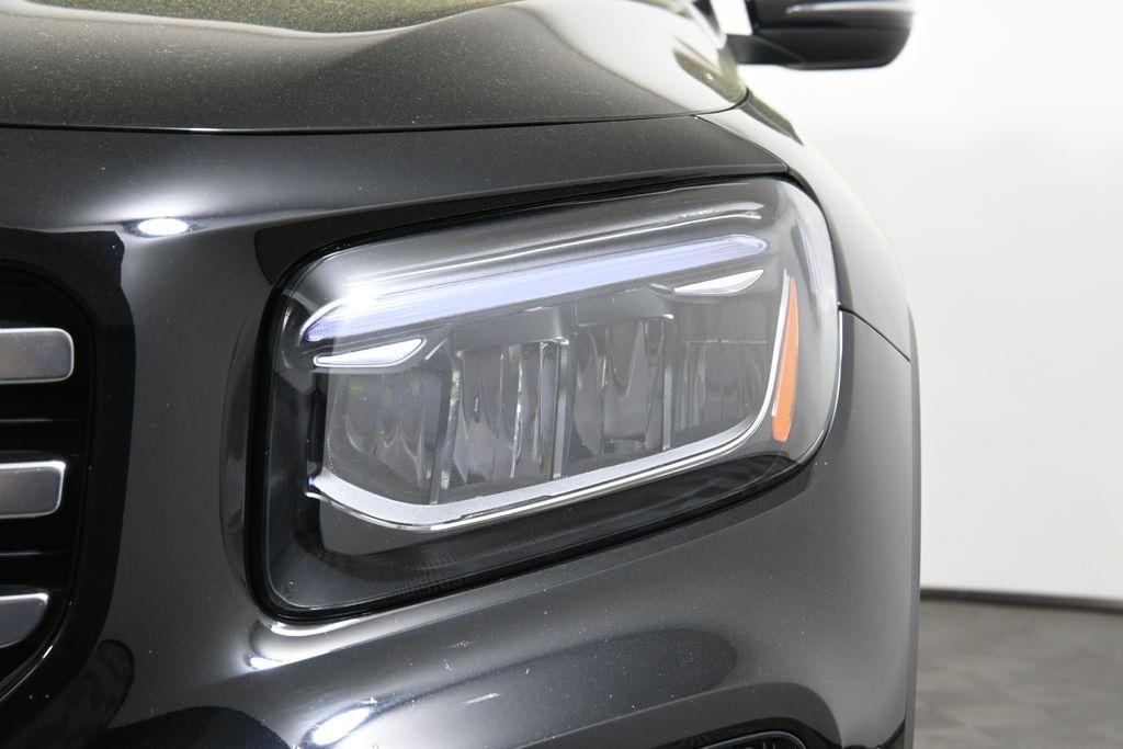 used 2025 Mercedes-Benz GLB 250 car, priced at $45,895