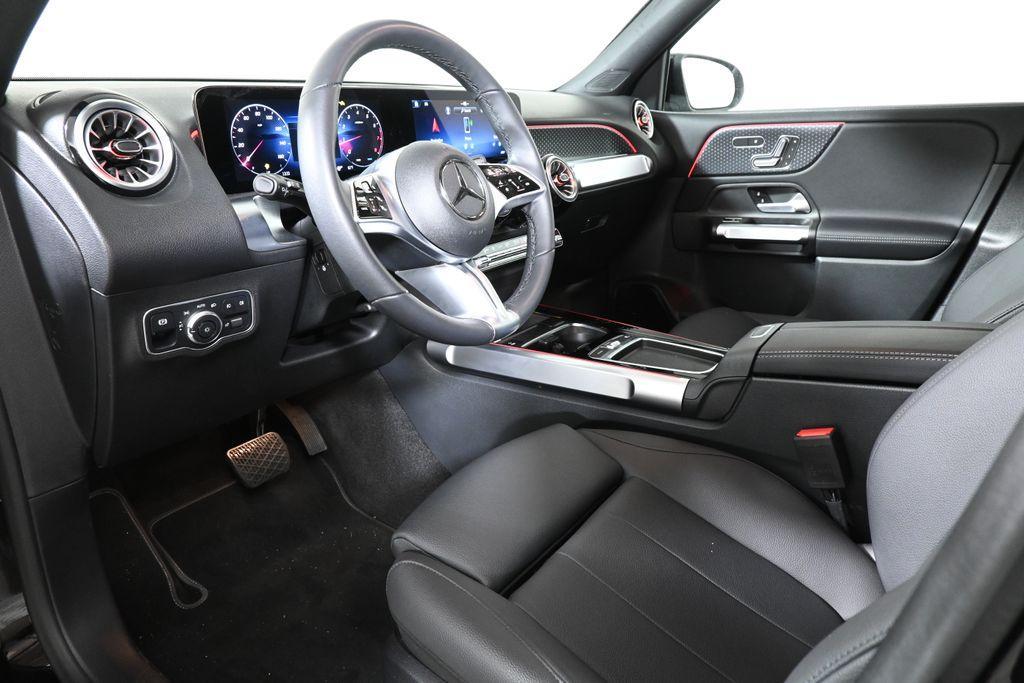 used 2025 Mercedes-Benz GLB 250 car, priced at $46,895