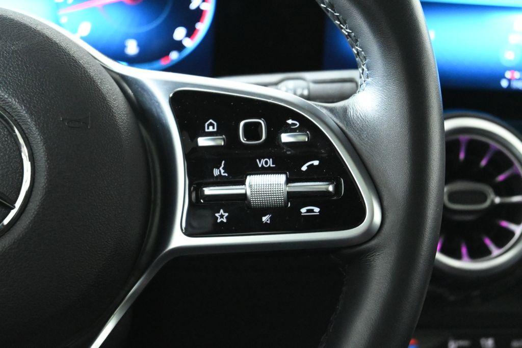 used 2022 Mercedes-Benz GLB 250 car, priced at $30,495