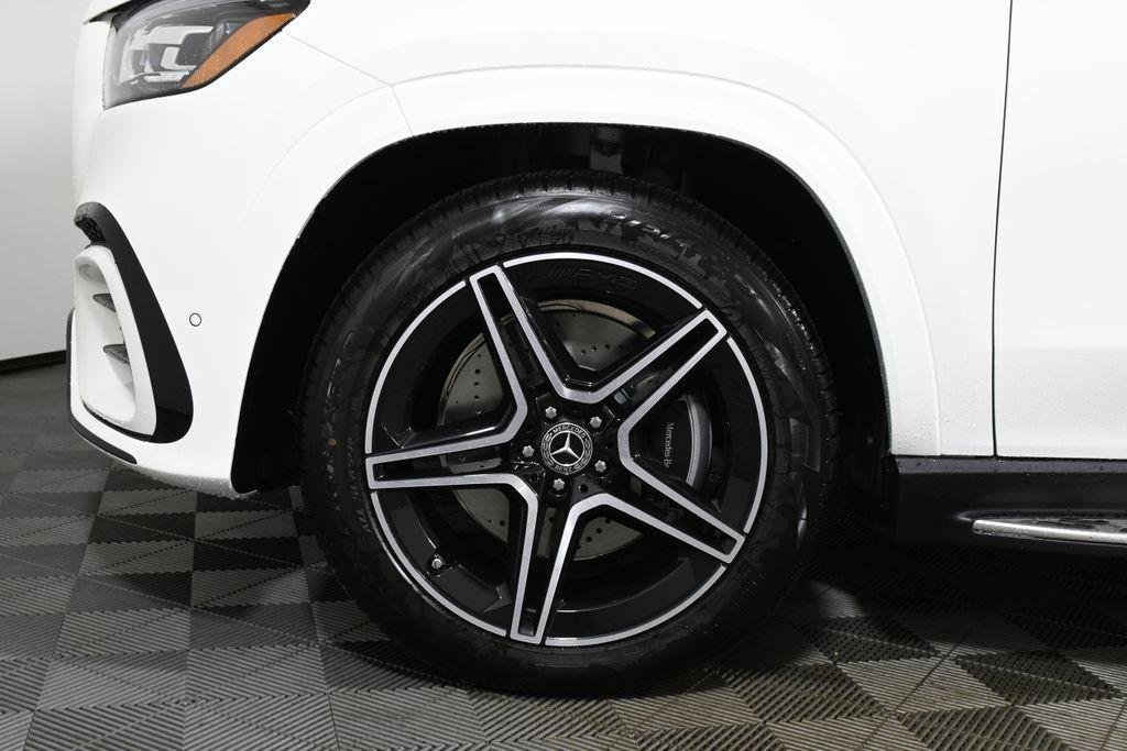 new 2025 Mercedes-Benz GLS 450 car, priced at $100,250