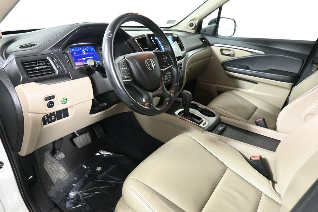 used 2020 Honda Pilot car, priced at $24,995