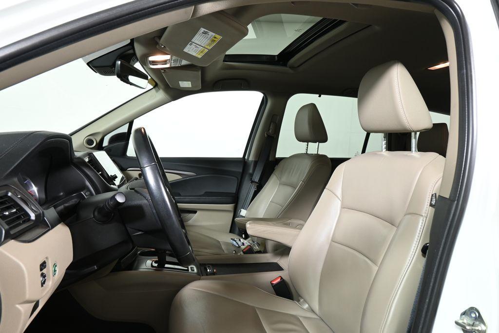 used 2020 Honda Pilot car, priced at $24,995