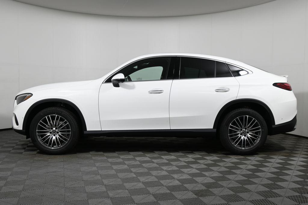 new 2025 Mercedes-Benz GLC 300 car, priced at $61,820