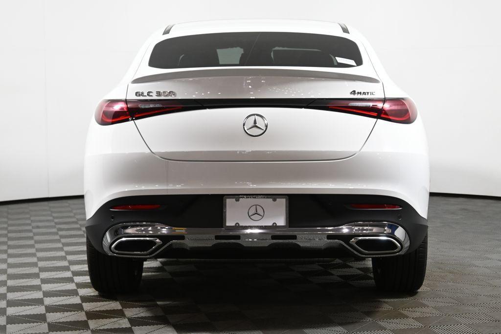 new 2025 Mercedes-Benz GLC 300 car, priced at $61,820
