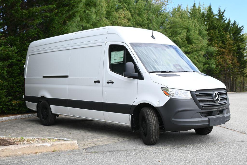 new 2025 Mercedes-Benz Sprinter 2500 car, priced at $66,113